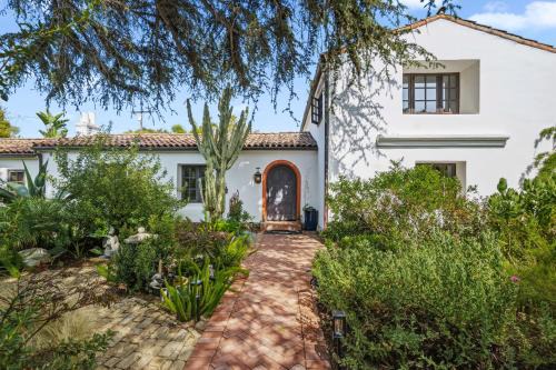 West Mesa House | Hacienda on the Mesa