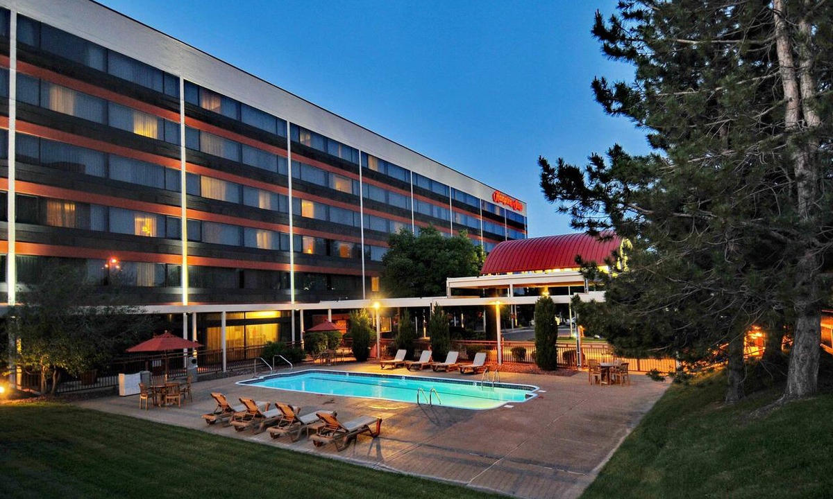 Union Square Hotel | Hampton Inn Denver West Federal Center