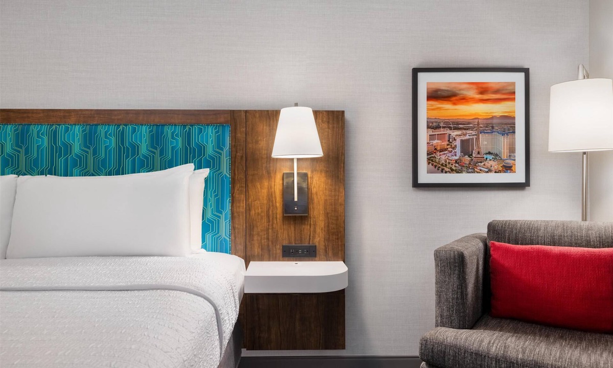 North Las Vegas Hotel | Hampton Inn Las Vegas North Speedway