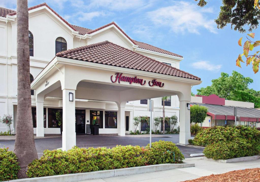 Westside Santa Cruz Hotel | Hampton Inn Santa Cruz
