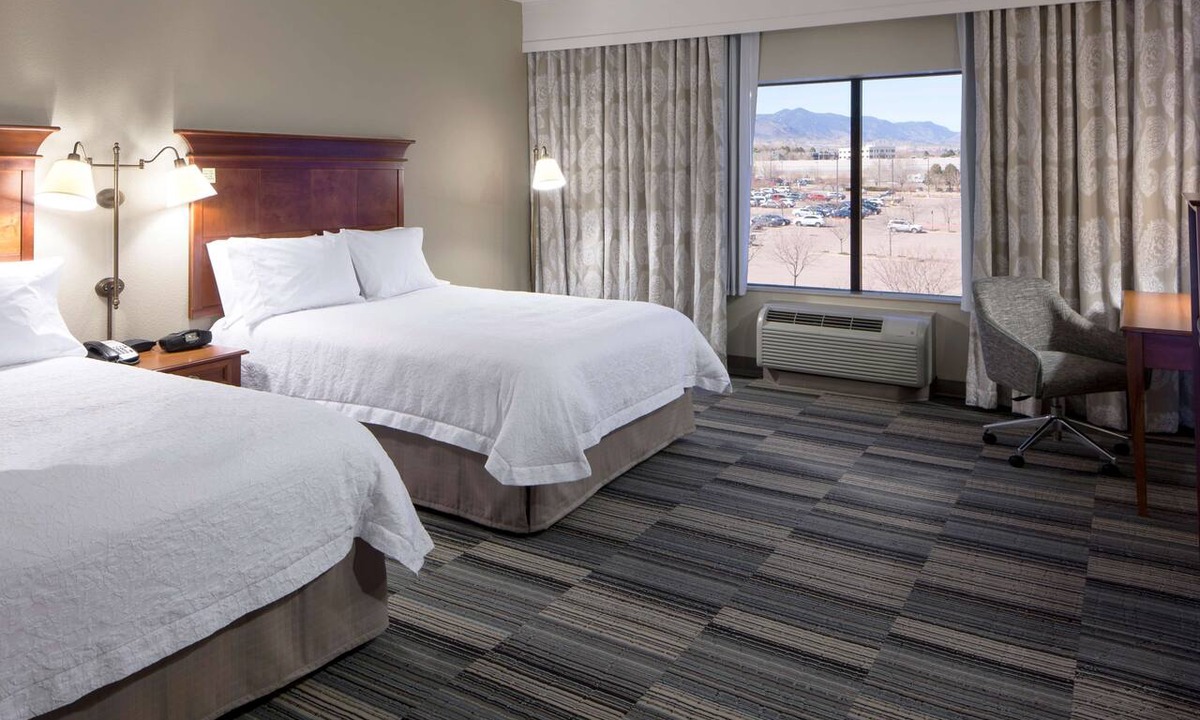 Southwest Colorado Springs Hotel | Hampton Inn & Suites Colorado Springs/I-25 South