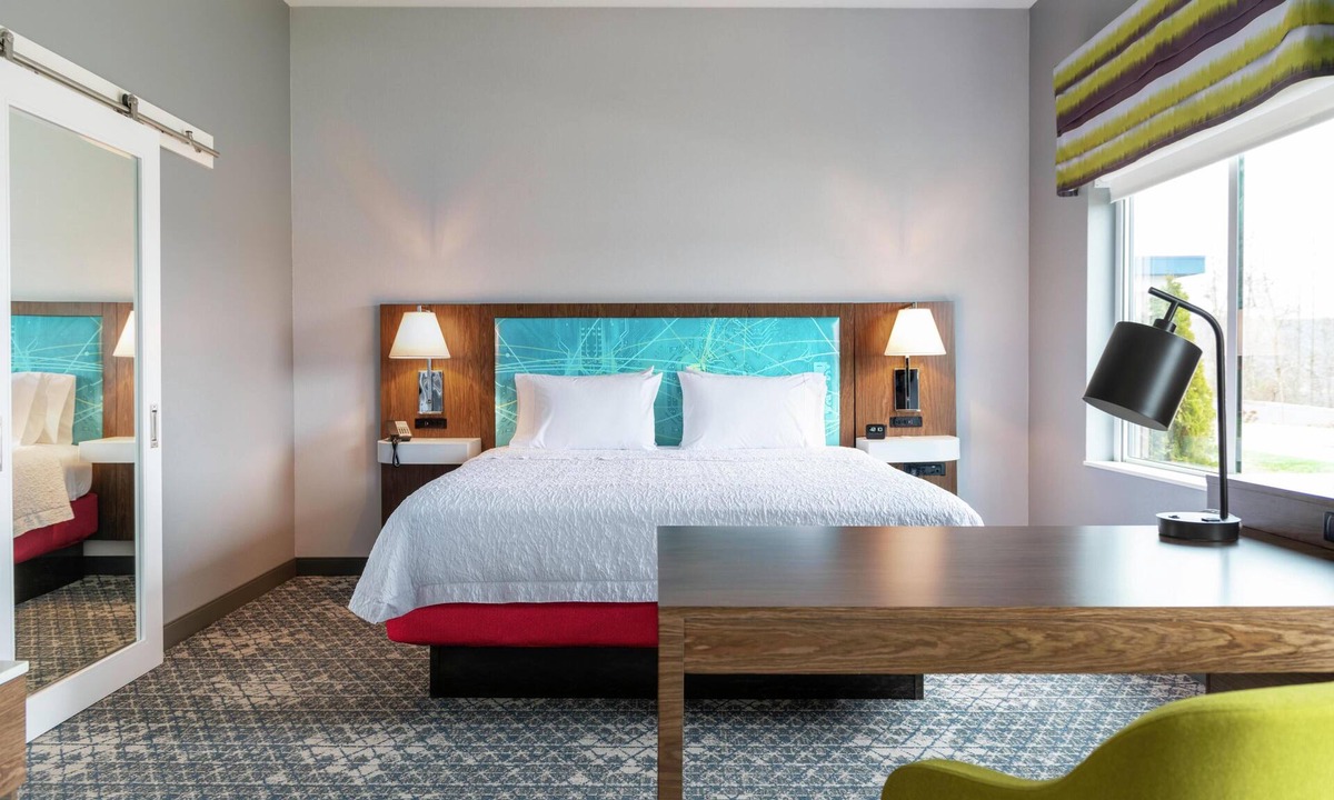 Historic Downtown Durango Hotel | Hampton Inn & Suites By Hilton Durango Downtown Area
