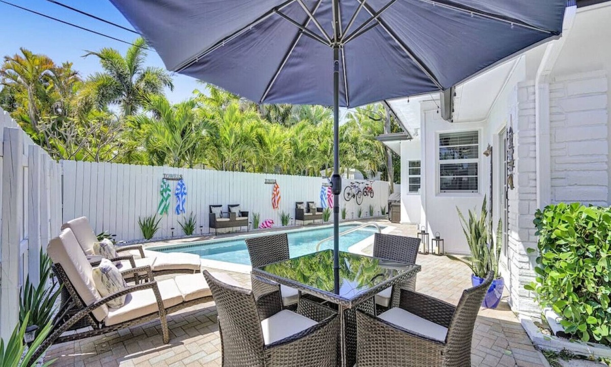 East Fort Lauderdale House | Heated Pool! 5 Bedrooms+1 Mile To Beach/Las Olas!
