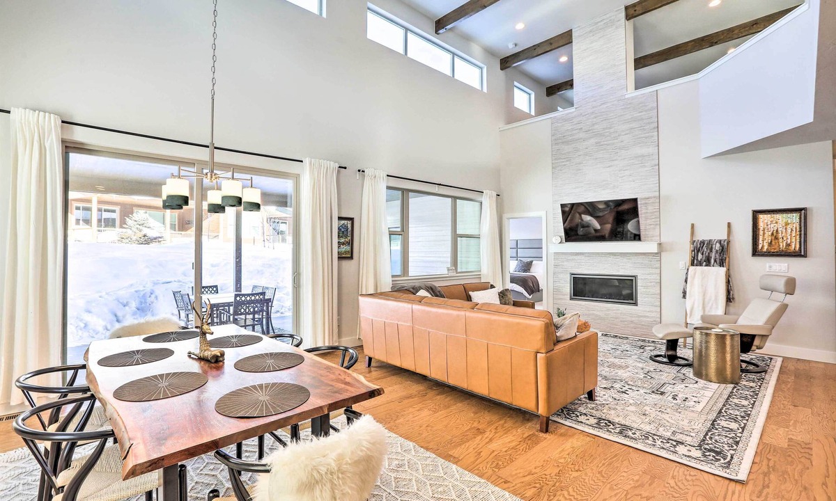 Grand Elk Ranch House | Hike & Ski: Stunning Home w/Hot Tub in Granby!