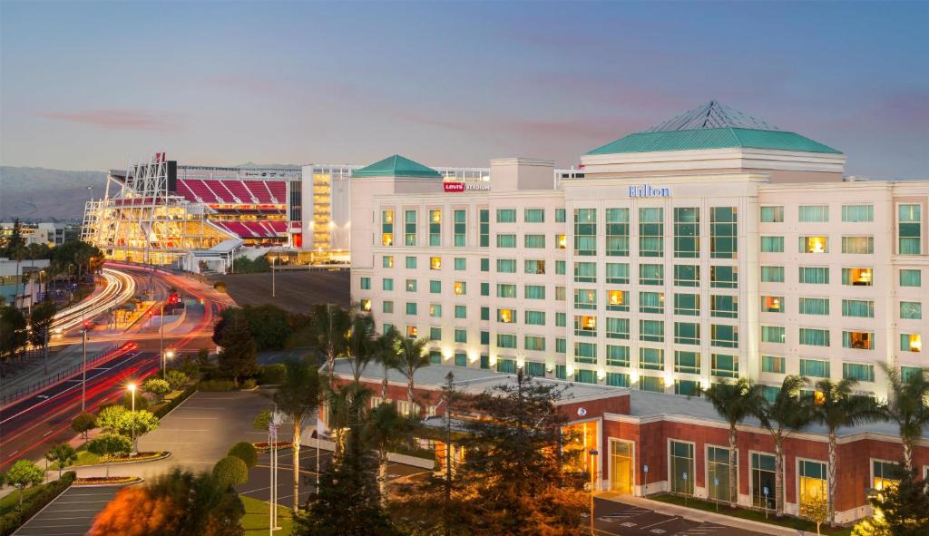 Santa Clara Hotel | Hilton Santa Clara - Newly Renovated