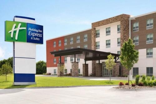 Laramie Hotel | Holiday Inn Express & Suites Laramie West by IHG
