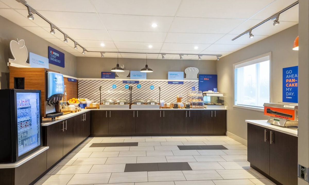 Vermilion Hotel | Holiday Inn Express Vermilion by IHG