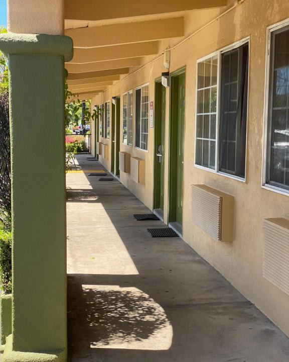 Morgan Hill Hotel | Holiday Motel