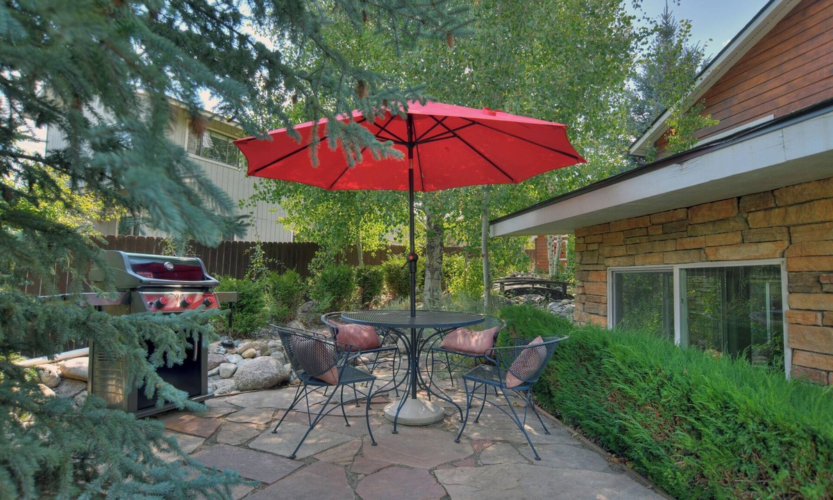 Durango House | Home with Garden Patio near downtown Durango - 30+ Stay