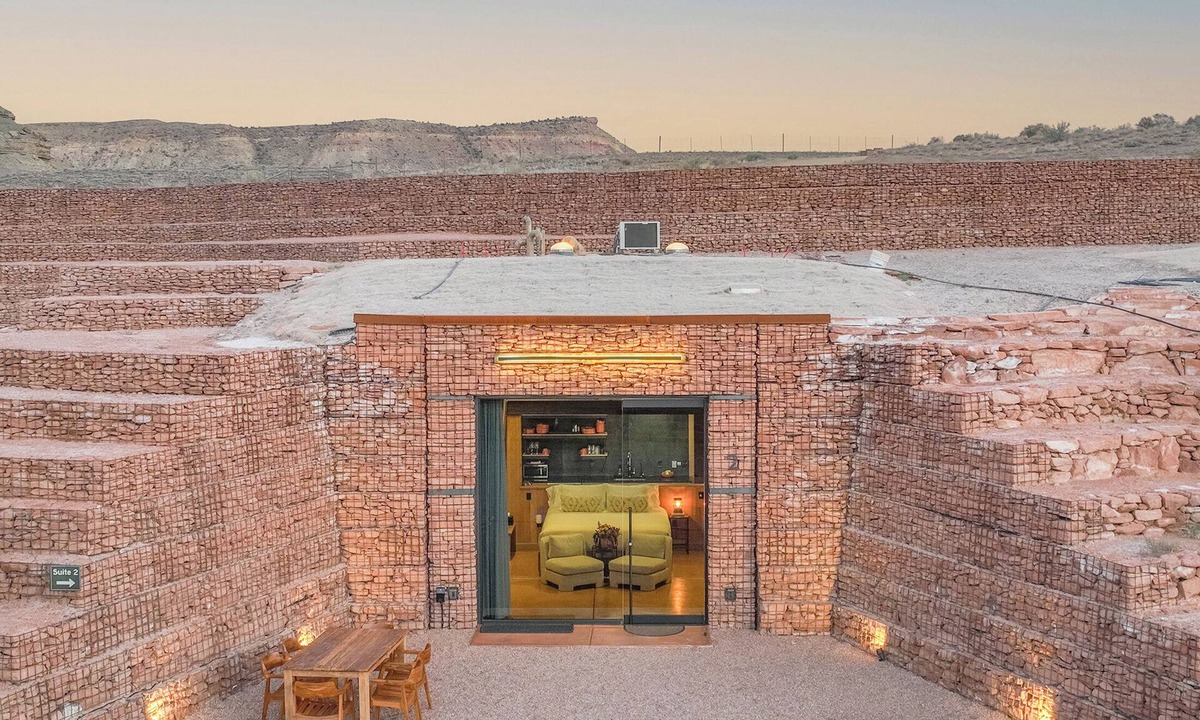 Delta Bed & Breakfast | Honey Rock Landing