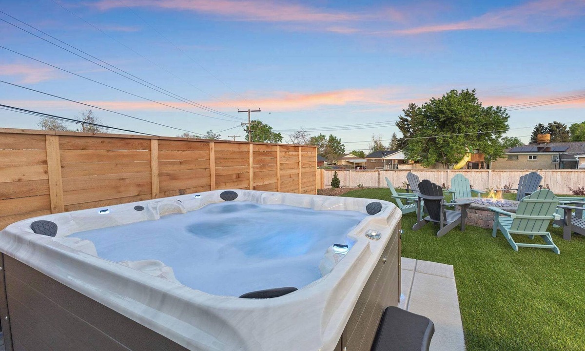 Dupont House | Hot Tub, Game Room, and Family Summer Relaxation!