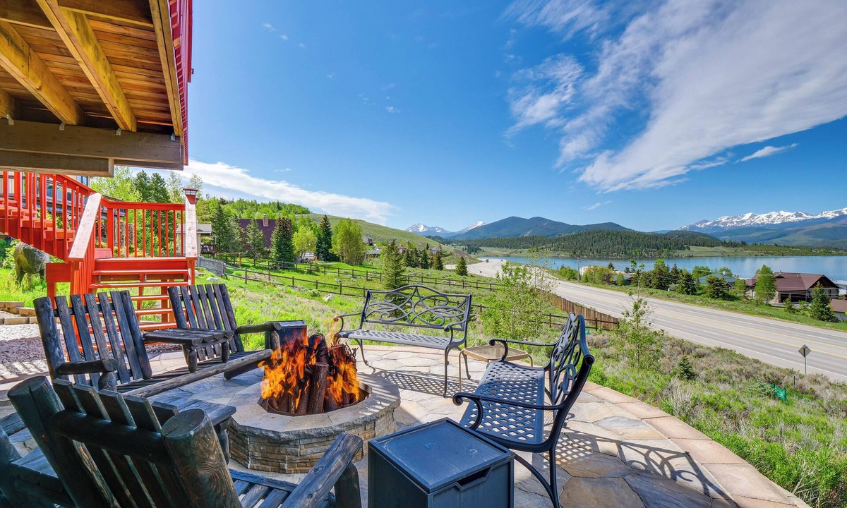 Dillon House | Hot Tub Relaxation: Luxe Summit Gem w/Mtn Views