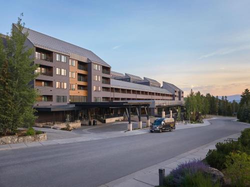 Peak 9 Resort | Hotel Alpenrock Breckenridge, Curio Collection by Hilton