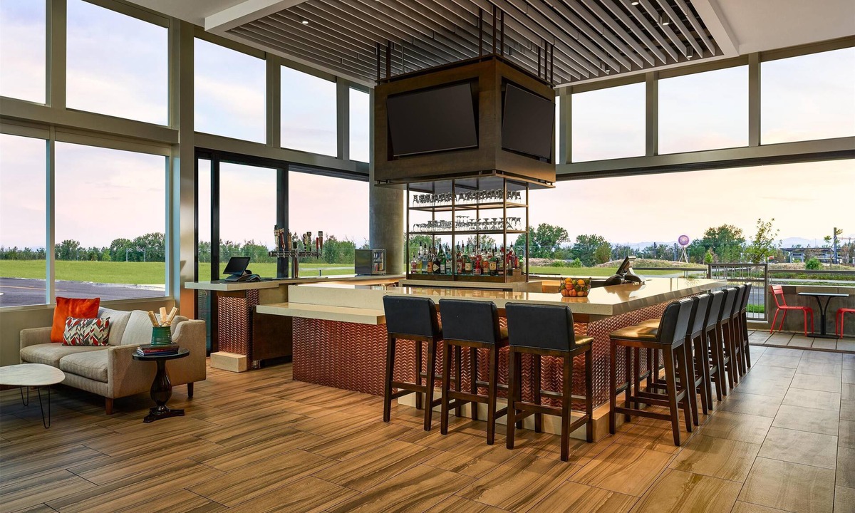 Dupont Hotel | Hyatt Place Peña Station/Denver Airport