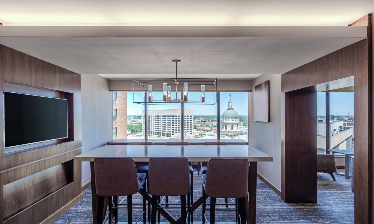 Wholesale District Hotel | Hyatt Regency Indianapolis