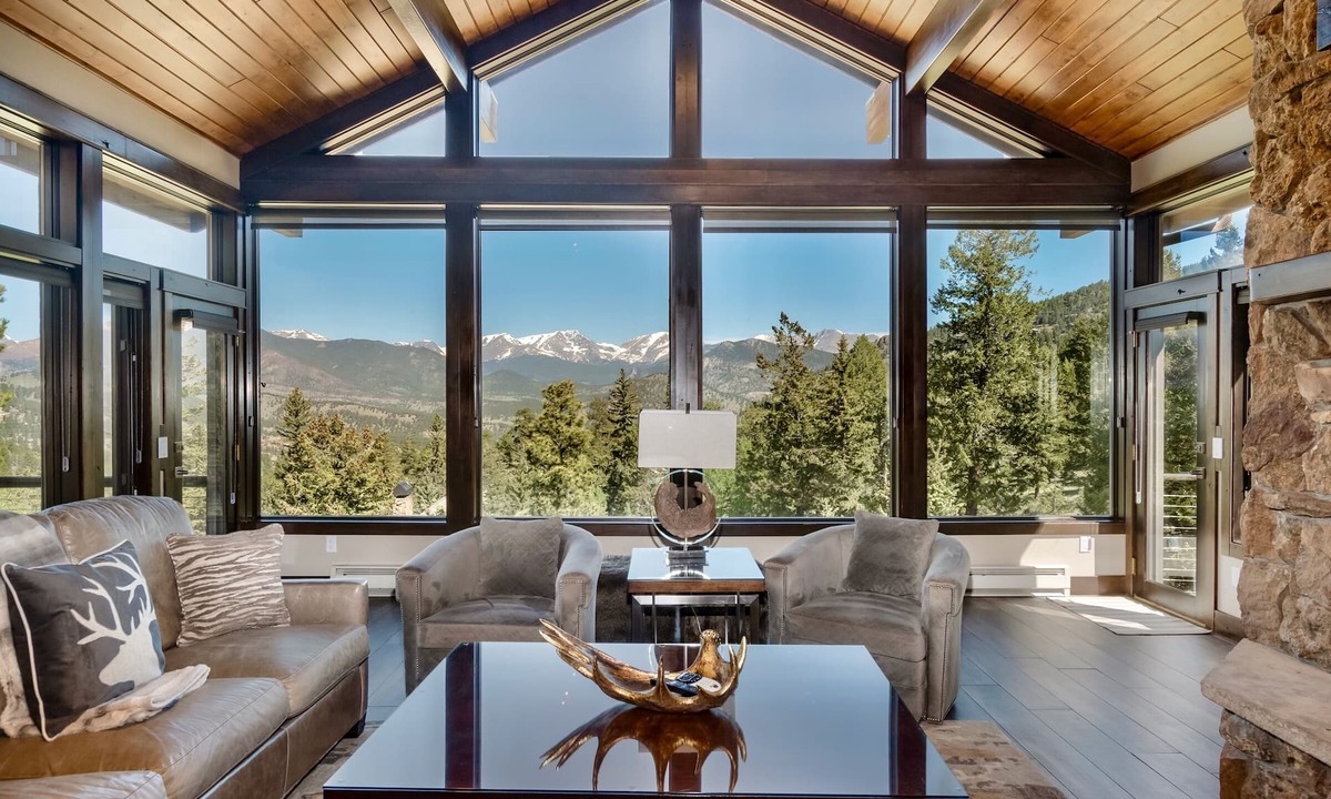 Windcliff Estates House | Hyler Mountain Lodge Vacation Home at Windcliff