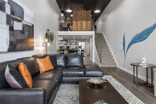 Barths Apartment | Industrial-Chic Loft-King Bed & Natural Light