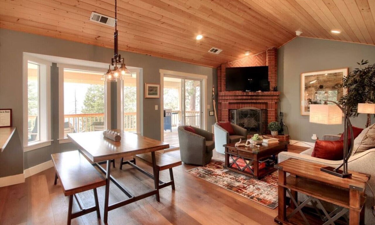 Yosemite West House | Inside Yosemite! Park Reservations Included/Sleeps 10
