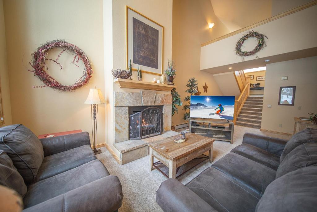 Mountain House House | Ironwood 2986 by SummitCove Lodging