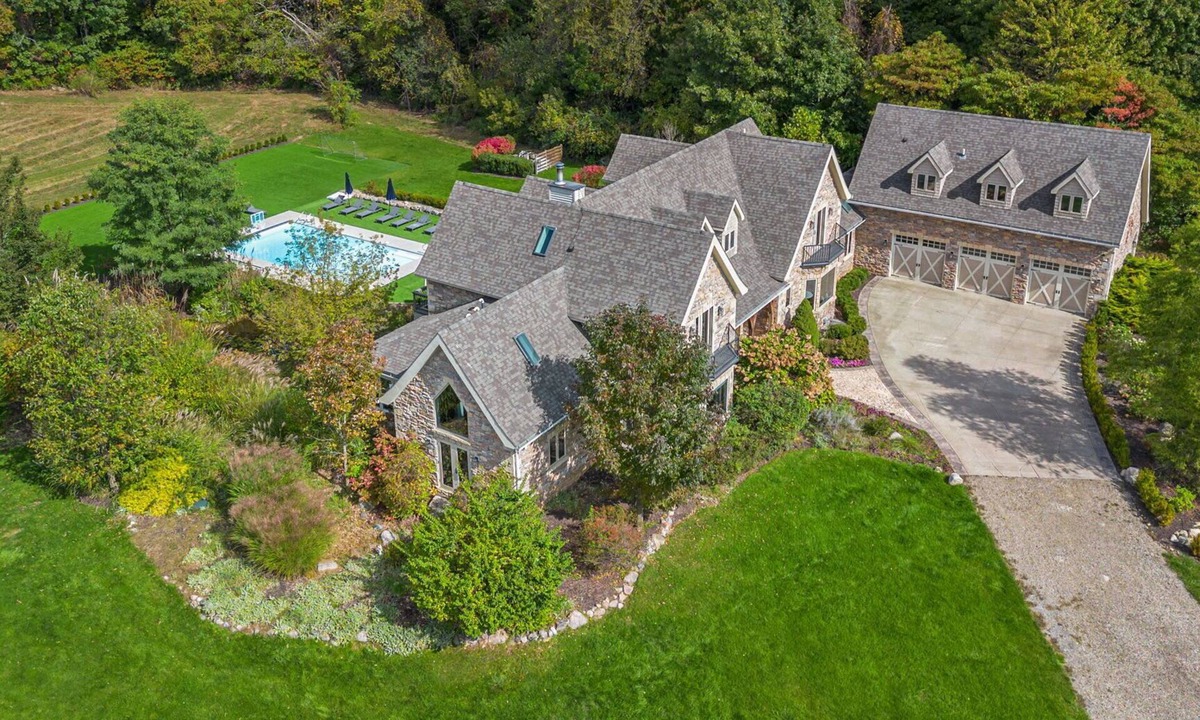 Berrien Springs House | Juniper Presents: Enjoy Bear Ranch, A Premier Luxury Vacation Estate