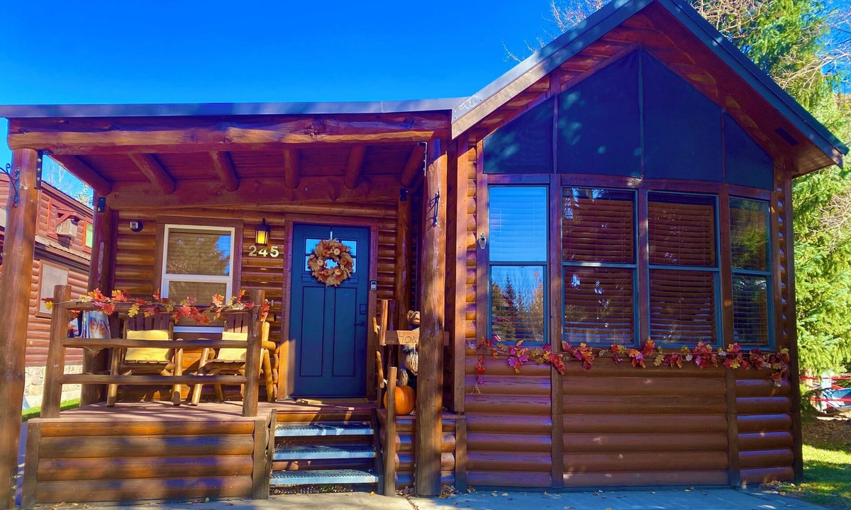 Breckenridge Ski Chalet | Just listed "Ullr's Hideaway" 2 bedroom Chalet 5 min to Breckenridge
