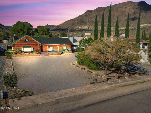 Kingman House | Kingman Cabin