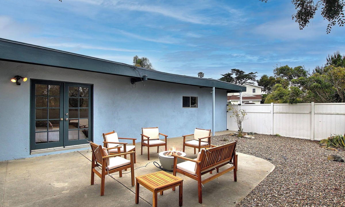 East Mesa House | La Mesa Retreat SB - 4-Bed Home Near The Beach