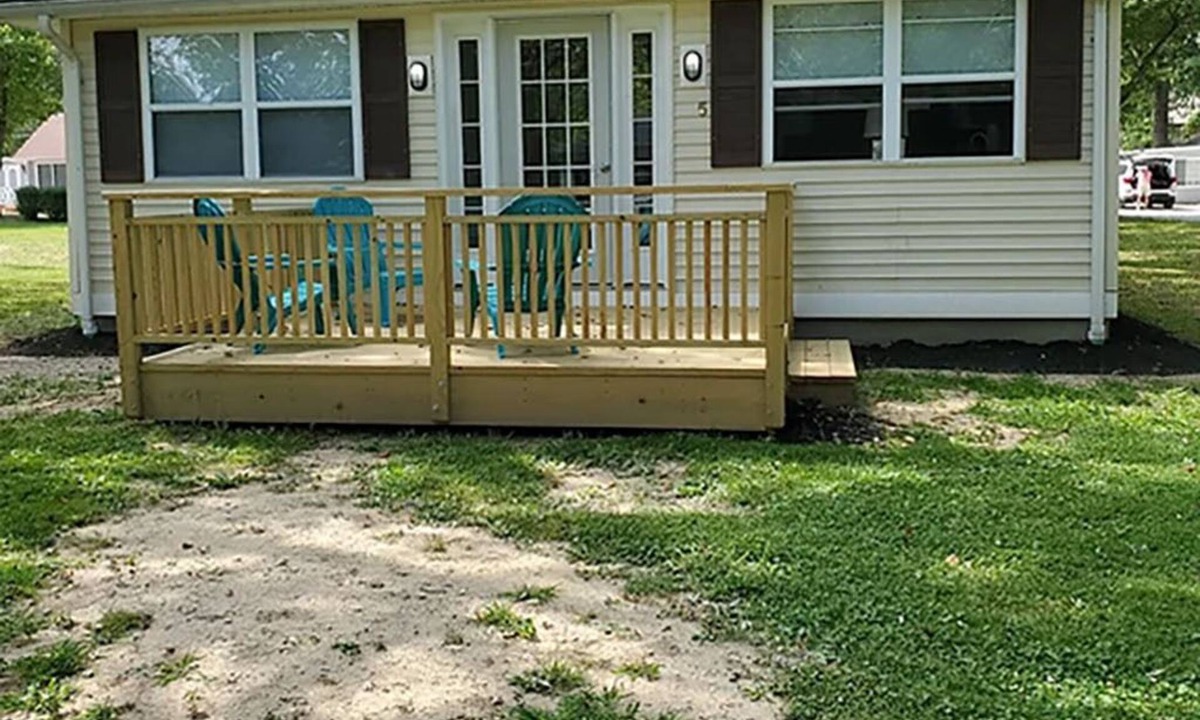 Madison-on-the-Lake Cottage | LakePointe Shores #5. 2 Bed 1 Bath Madison on the Lake