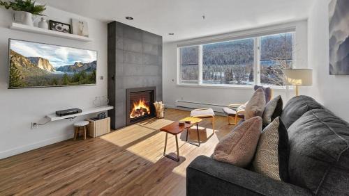 Lakeside Village House | Lakeside 1BR 4-Min to Keystone Ski Resort