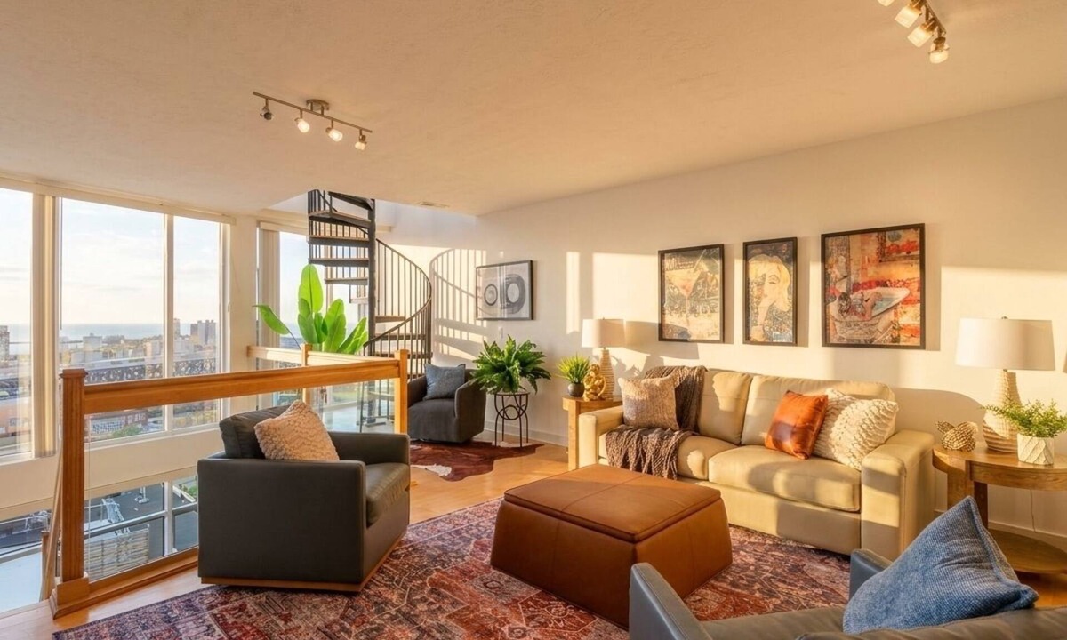 Ohio City Apartment | Lakeview Penthouse + Modern + Rooftop + Parking