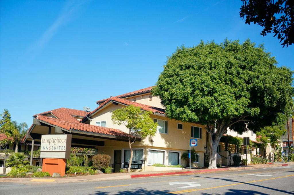 San Luis Obispo Hotel | Lamplighter Inn & Suites