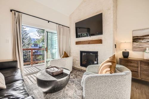 Warrior's Mark Apartment | Lance's West 7 Condominium
