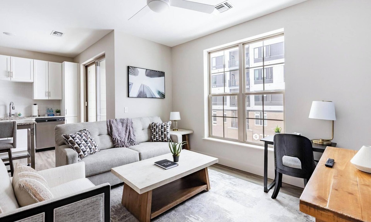 Tremont Apartment | Landing | Beautiful 1BD, Courtyard, Gym