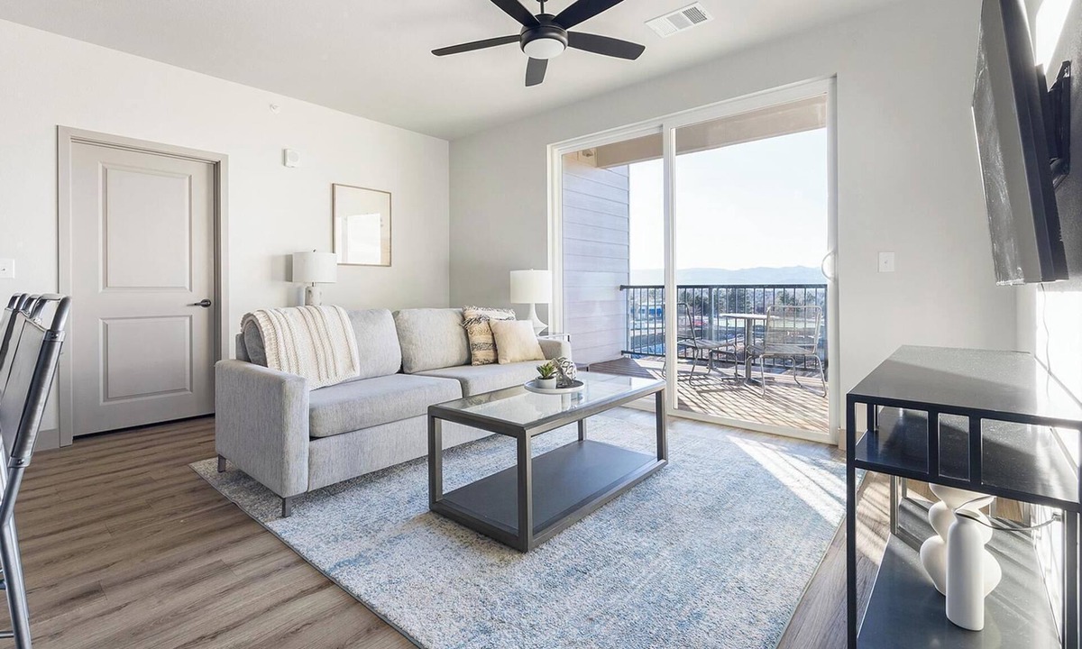Littleton Apartment | Landing | Chic 1BD, Gym, Clubhouse