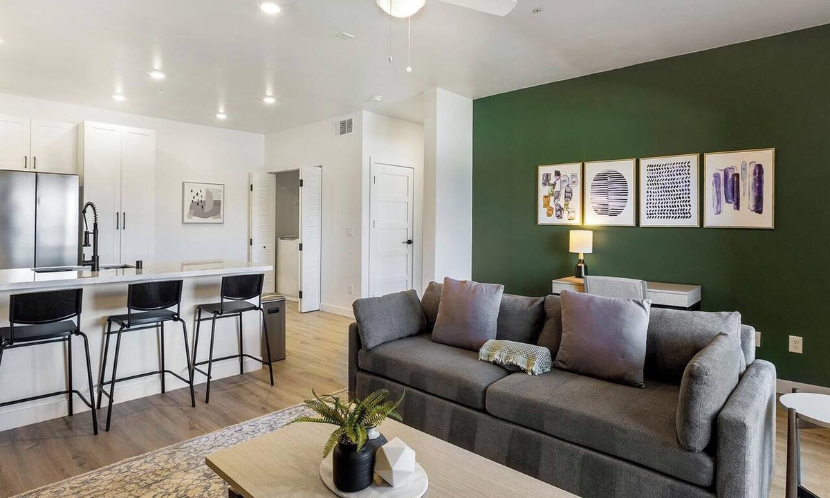 Las Vegas Apartment | Landing | Stunning 1BD, Gym, Clubhouse