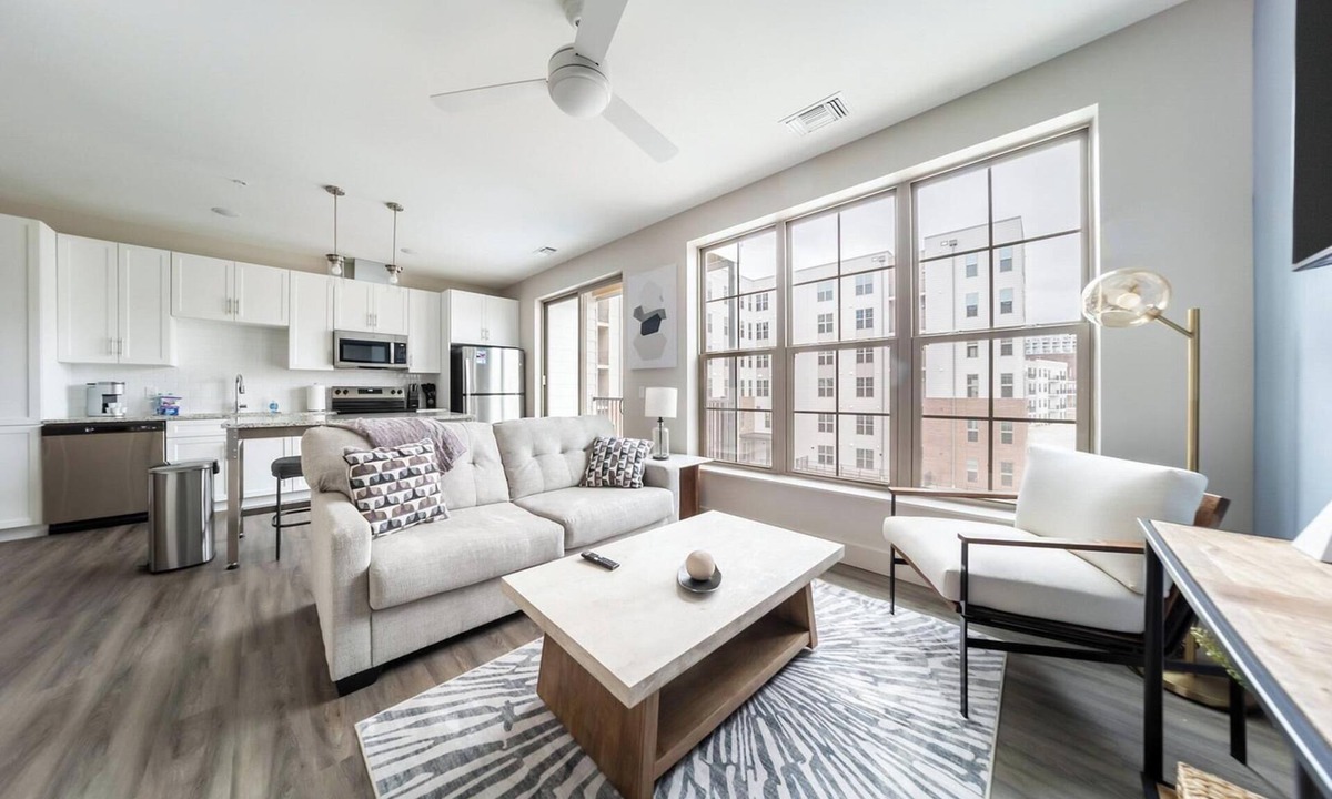 Tremont Apartment | Landing | Stunning 1BD, Courtyard, Gym