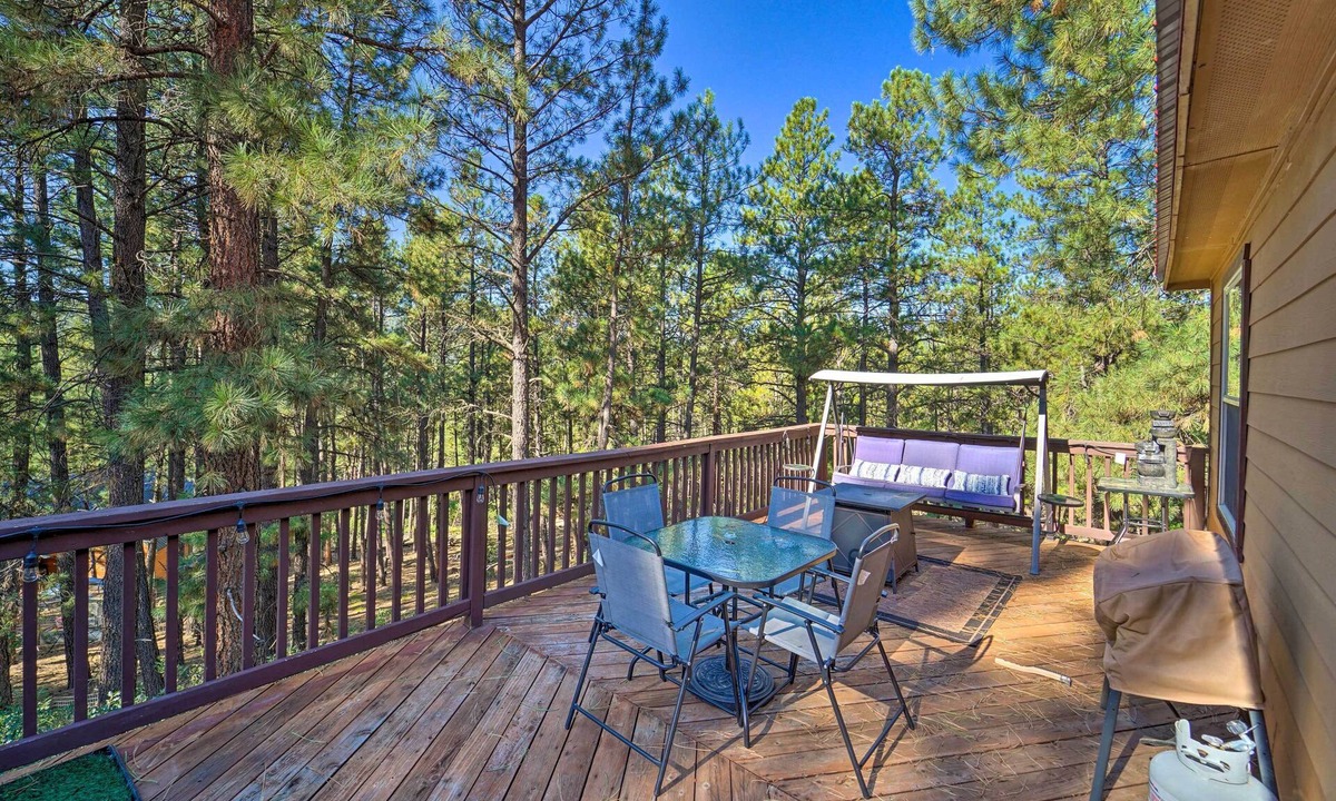 Forest Lakes Cottage | 'lazy Bear Den' ~ 9 Mi to Vallecito Reservoir