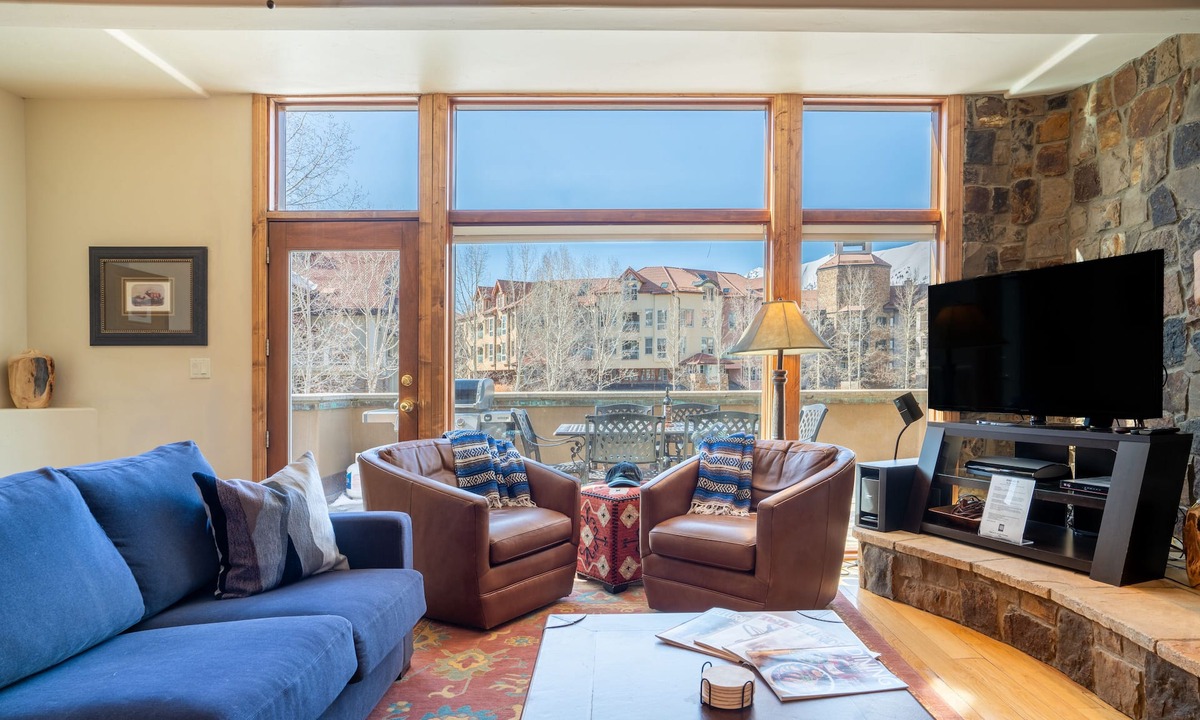 Mountain Village Condo | Le Chamonix I by AvantStay | Condo w/Views in Great Location