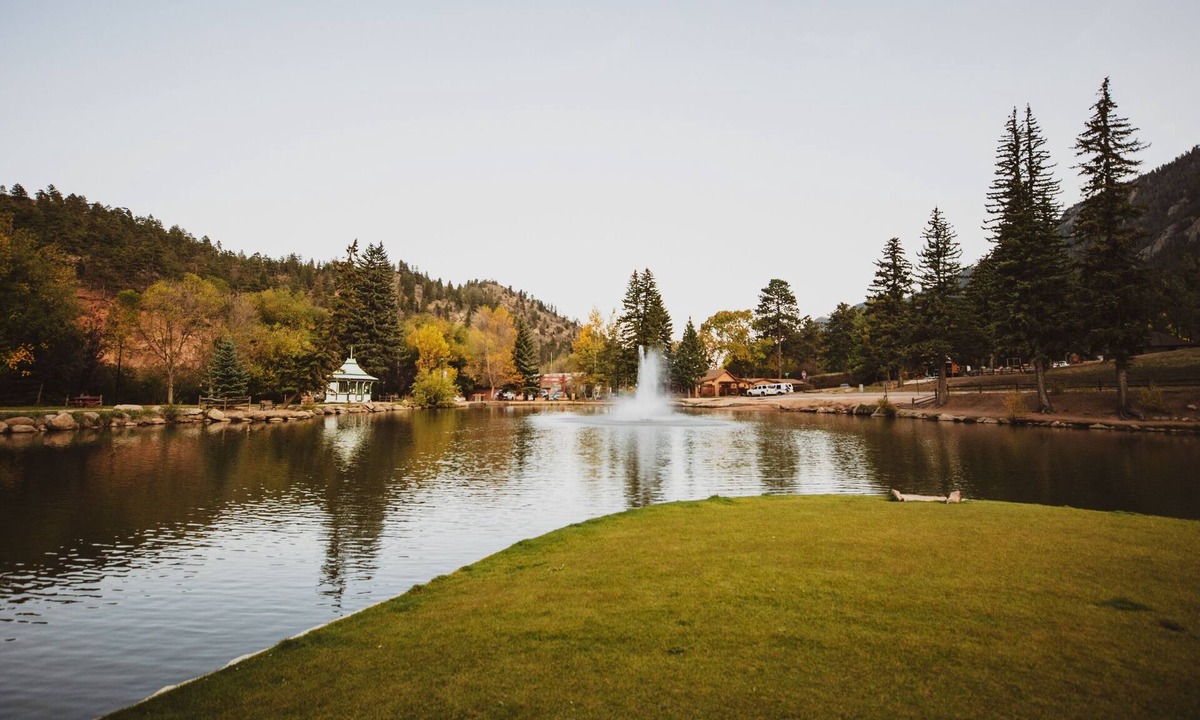 Green Mountain Falls House | Little Beaver Inn