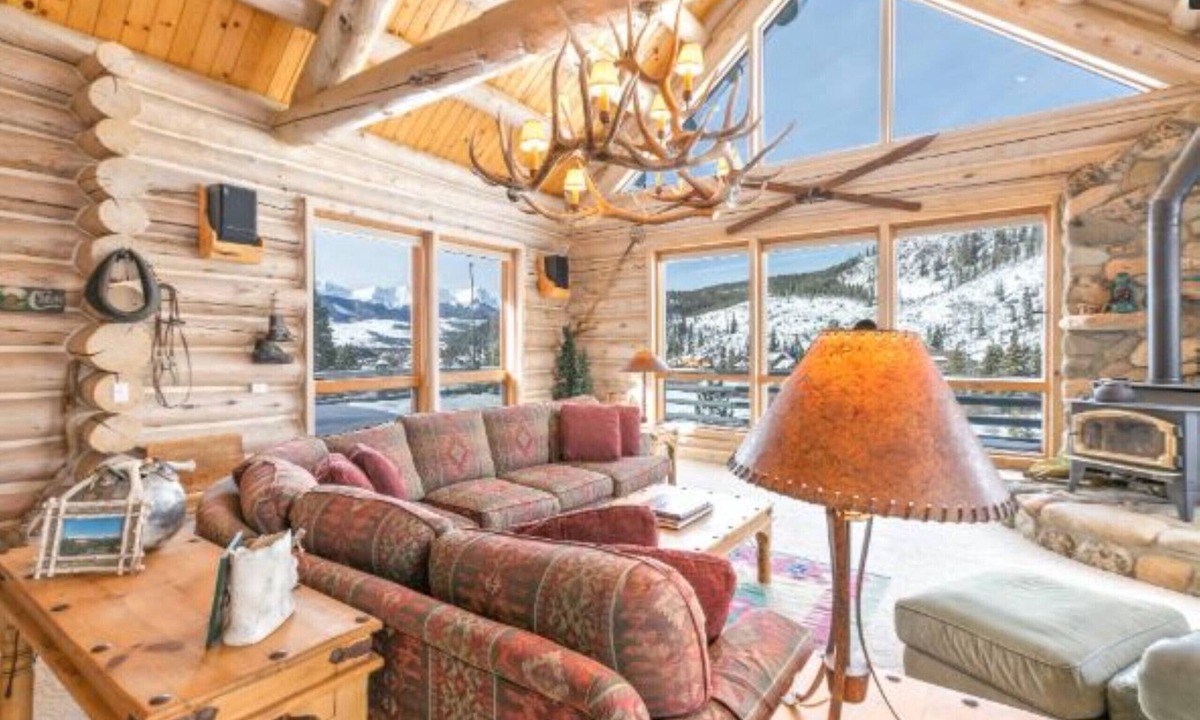 Breckenridge Ski Chalet | Log Home Dog Friendly Mtn. Views 10 min. to Breck