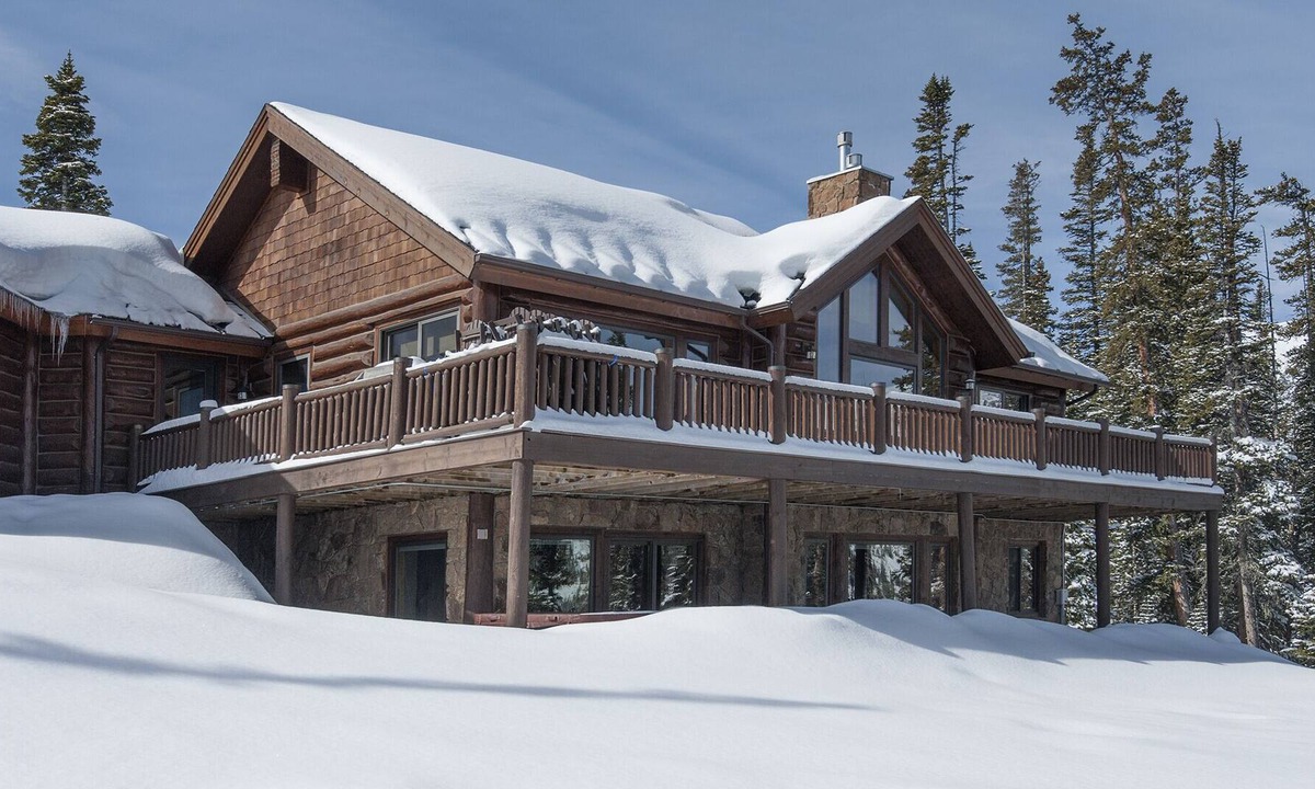 Quandary Village House | Log Home with Breathtaking Views
