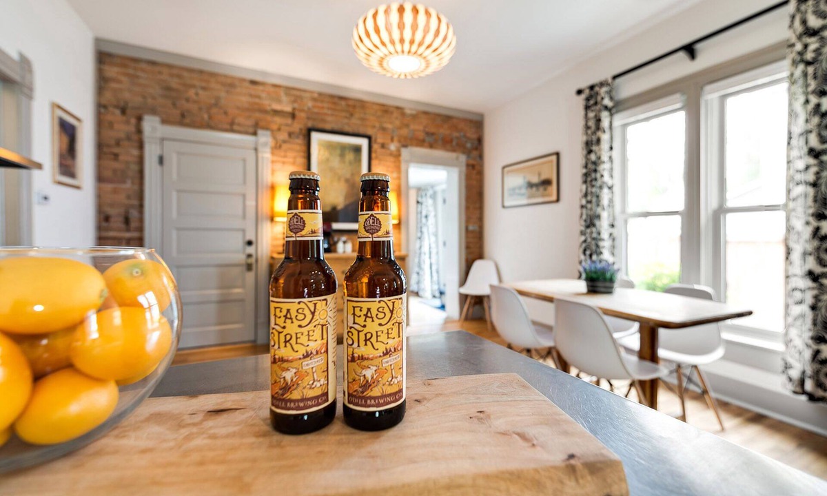 Old Town West House | Lola House! Cozy Comfort, Prime Old Town Location