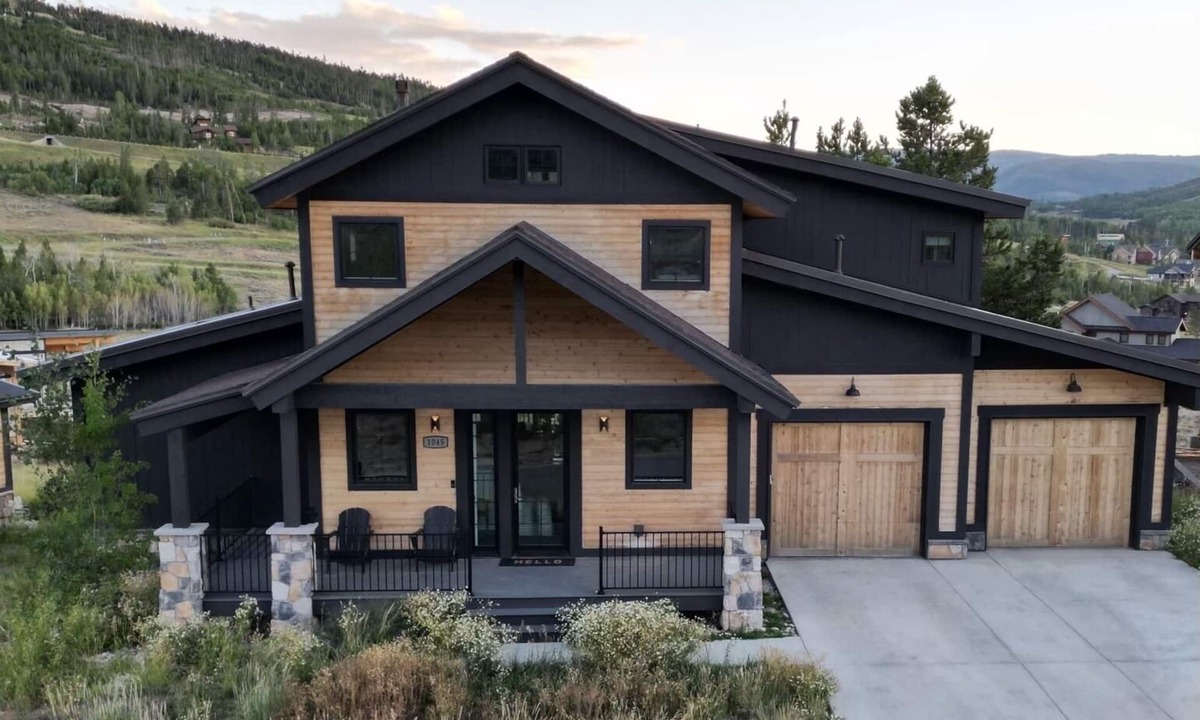 Granby House | Lone Eagle Luxury Mountain Getaway with Hot Tub + Gym/Peloton