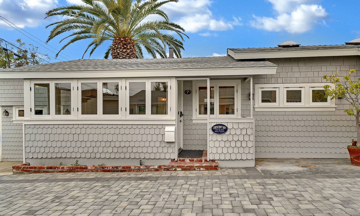 Laguna Beach Cottage | LOVELY, DESIGNER COTTAGE - 3 MIN. WALK TO BEAUTIFUL BEACHES!