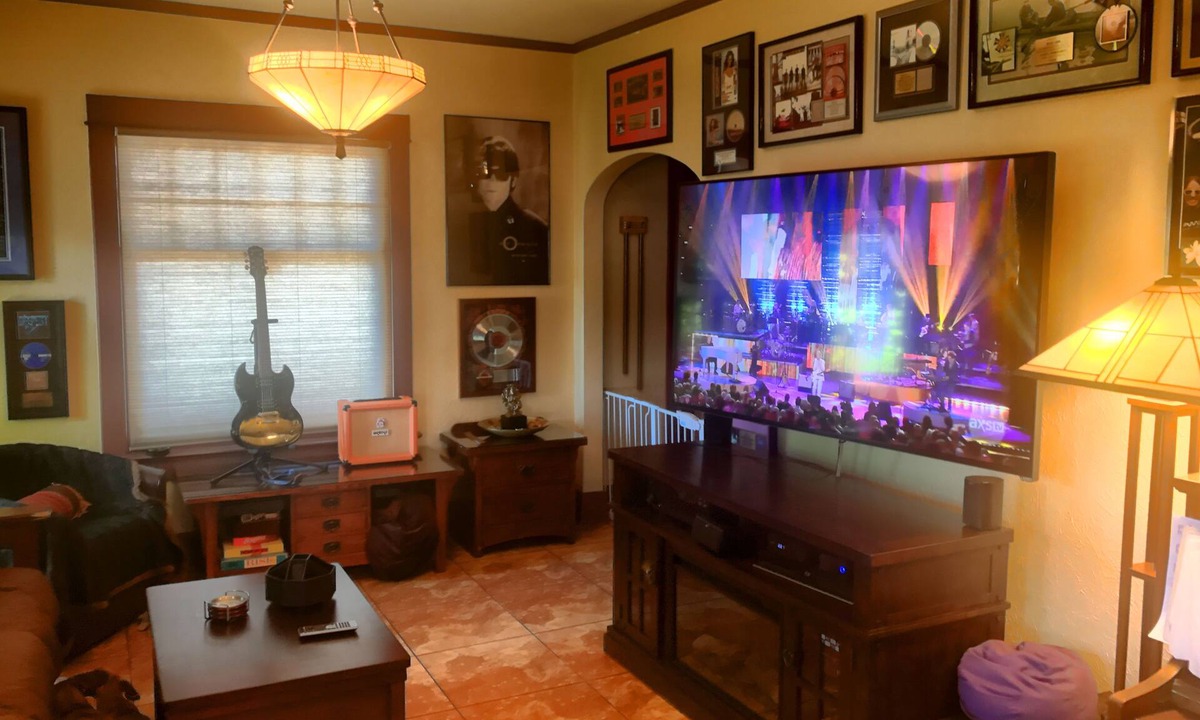 Berkeley House | LOW SUMMER RATES for The COOLEST Denver find!