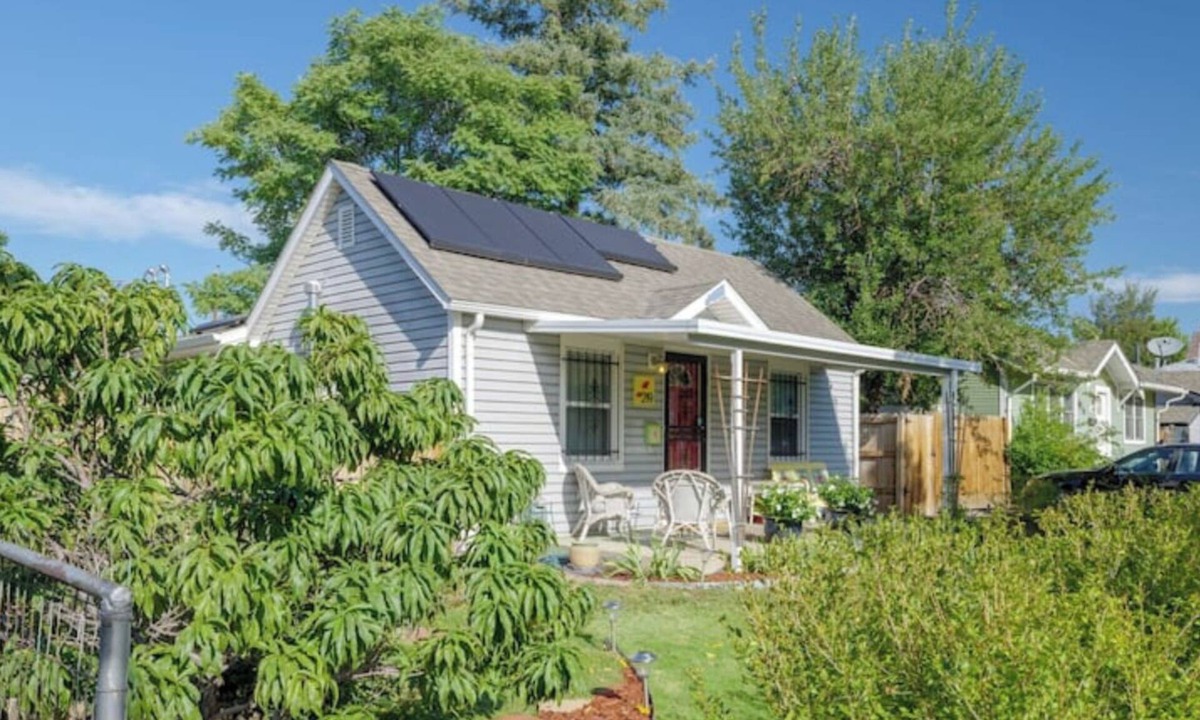 Barnum House | Lucia's quaint cottage near downtown - Woof!