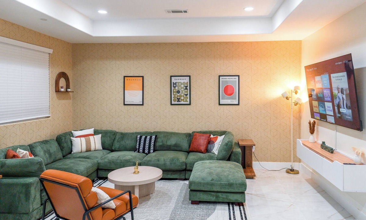 Riverview West House | Luxe Disneyland Multi-Family Villa King Beds Game Rooms EV Sleeps 28