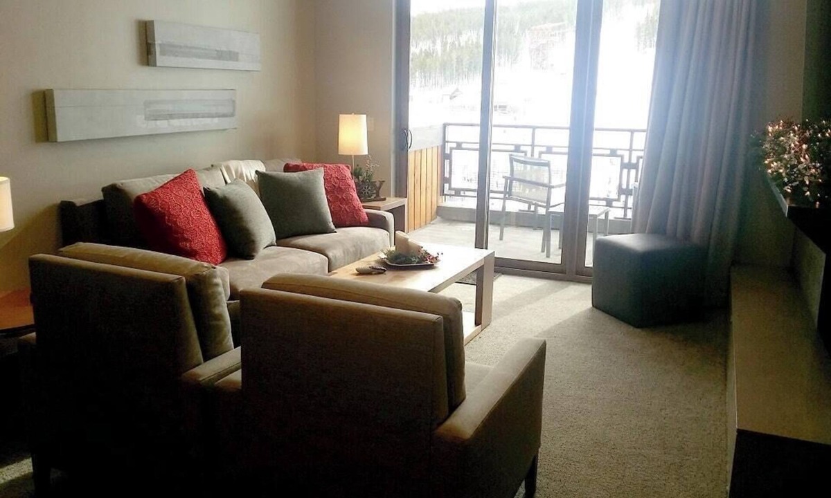 Peak 8 Resort | Luxury 1-bedroom slopeside - Grand Colorado Peak 8 w/gym, theater, and hot tubs