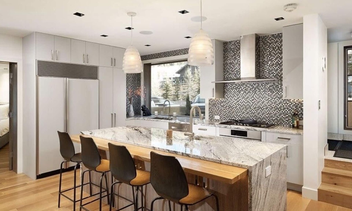 Aspen Condo | Luxury Home Across from Aspen Highlands - walk to lift, view of creek & mountain