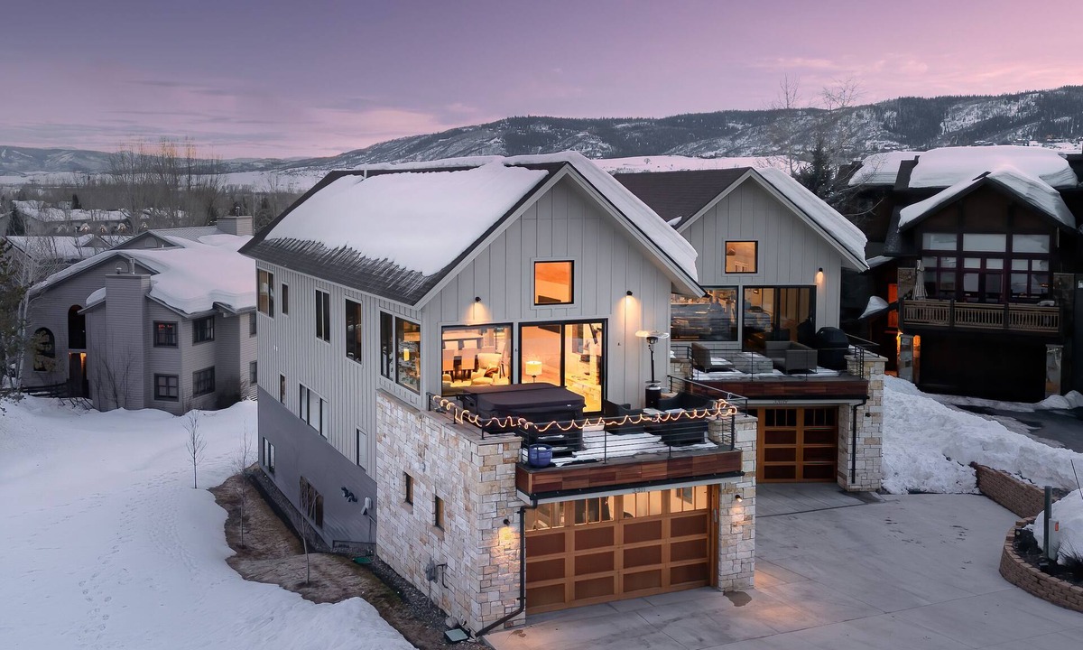 Steamboat Springs House | Luxury + Hot Tub + Close to skiing – Chalet Memoire